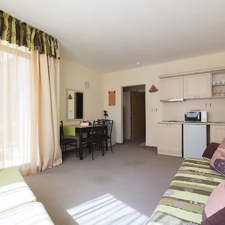 Appartement 1bedroom W Balcony &kitchen Wifi ❤rx❤ *